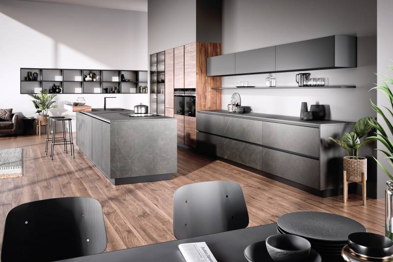 Conception de cuisine comptemporaine avec îlot central dans le Gard