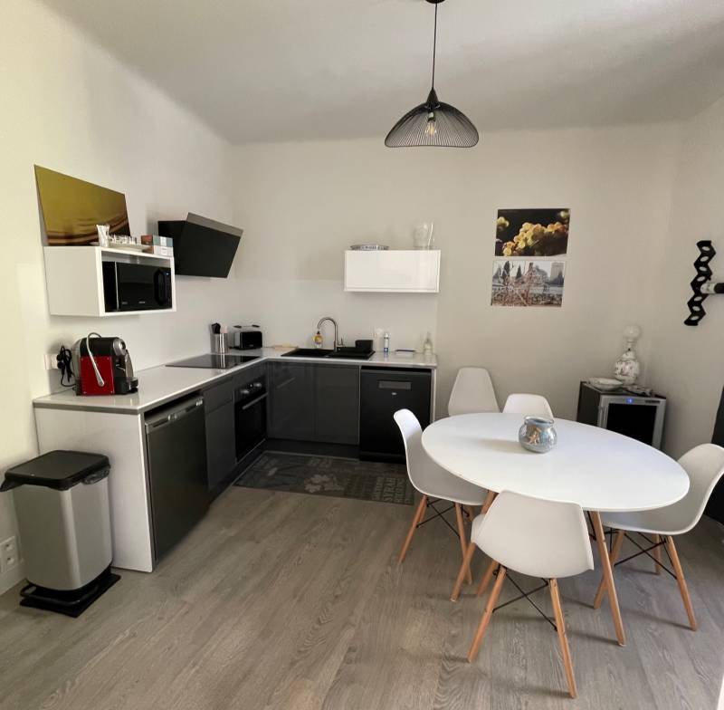 Conception d'une kitchenette sur Châteauneuf du Pape 